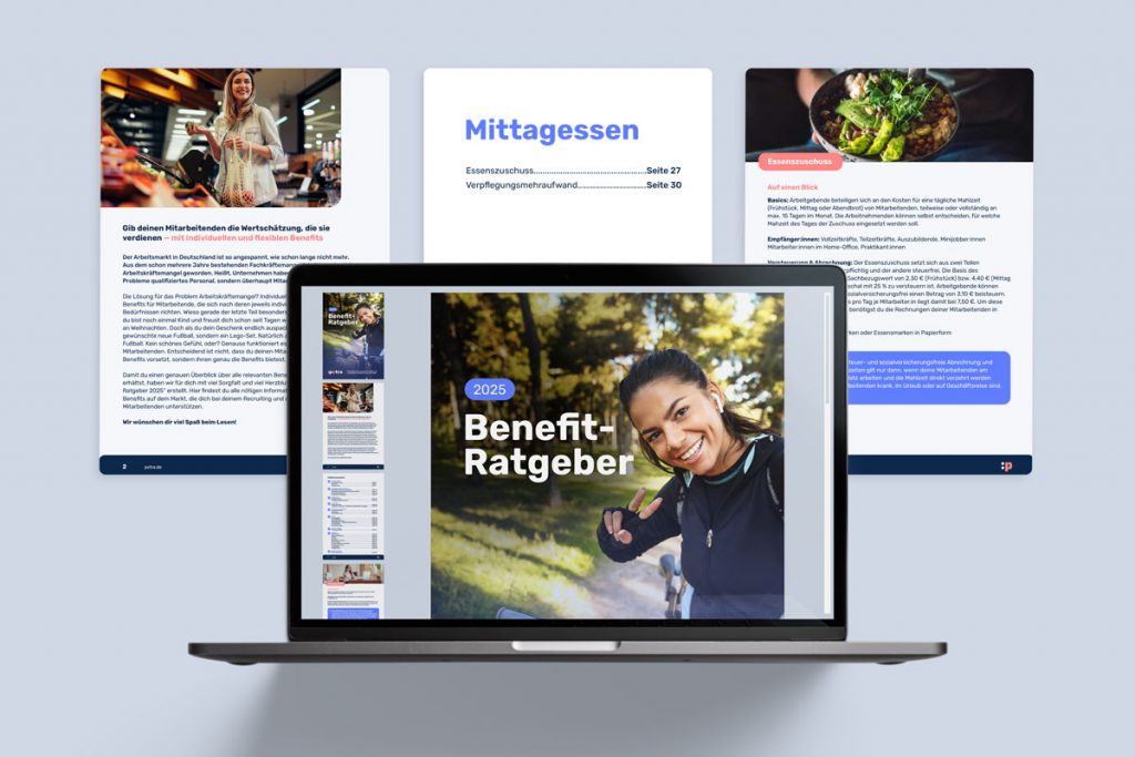 Macbook mit einem offenen Benefit-Ratgeber-Dokument und drei Vorschauseiten im Hintergund