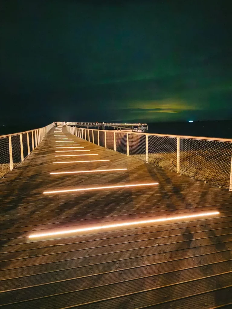 Seebrücke am Timmendorfer Strand bei Nacht